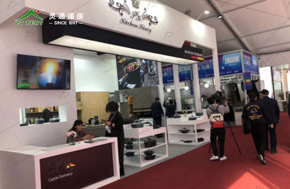 戶外展會(huì)篷房內(nèi)景